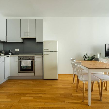 Business & Family Ambiente Apartments Pozsony Kültér fotó